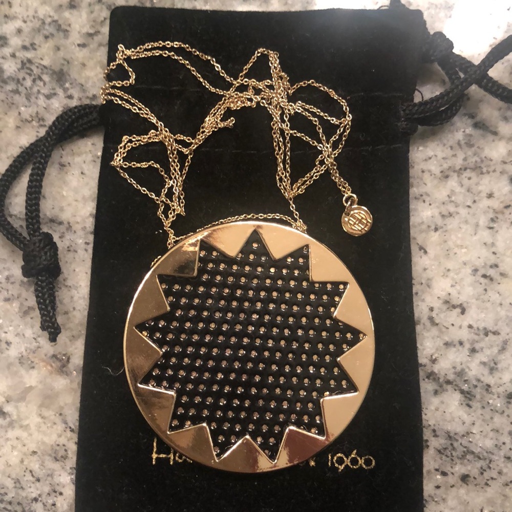 Great condition! House of Harlow